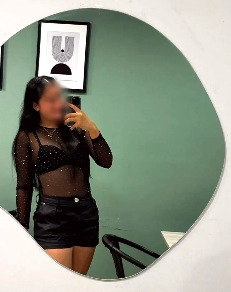 Anja, 24