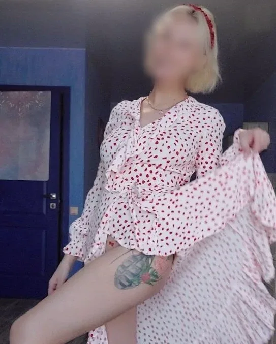 Lea, 33