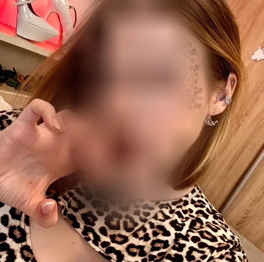 Lena, 22