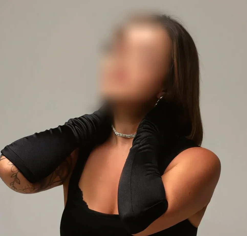 Thea, 31